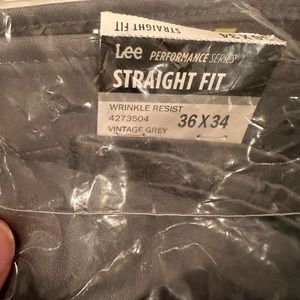 Men’s Lee Performance Series Straight Fit Extreme Comfort khaki pant 36 x 34